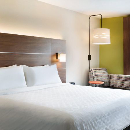 Holiday Inn Express & Suites Macon North By Ihg Εξωτερικό φωτογραφία