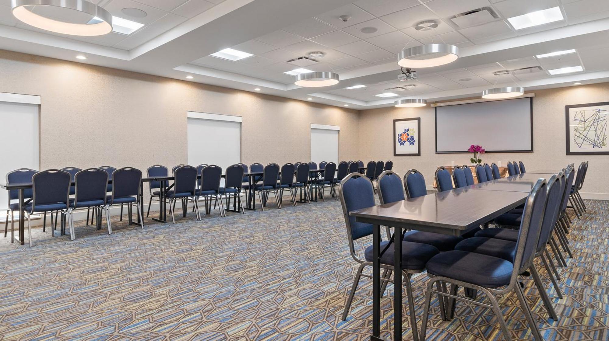 Holiday Inn Express & Suites Macon North By Ihg Εξωτερικό φωτογραφία
