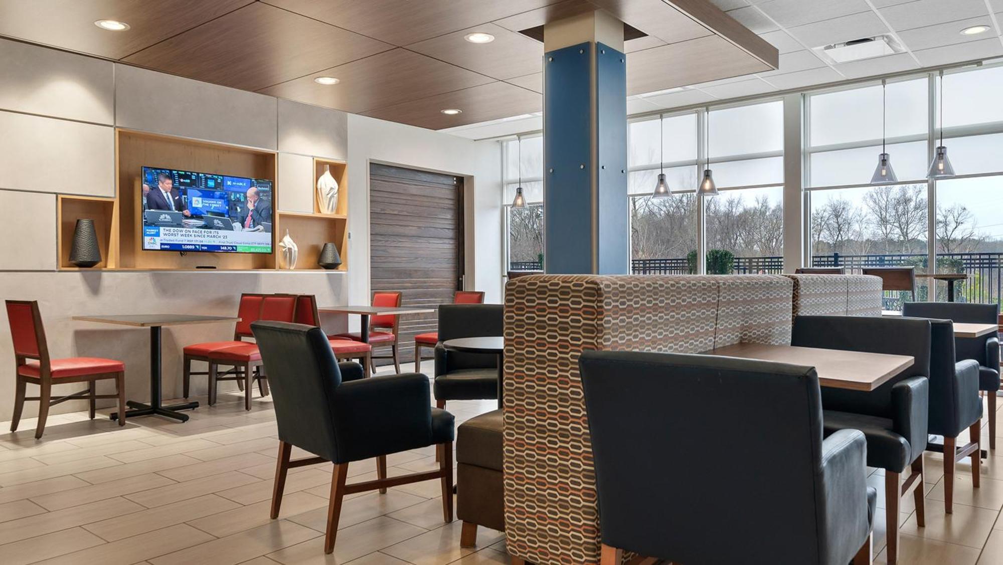 Holiday Inn Express & Suites Macon North By Ihg Εξωτερικό φωτογραφία
