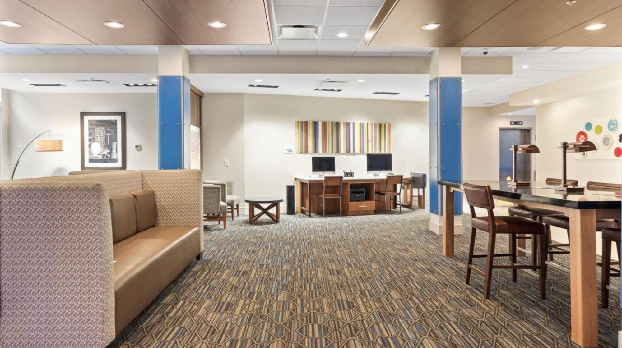 Holiday Inn Express & Suites Macon North By Ihg Εξωτερικό φωτογραφία