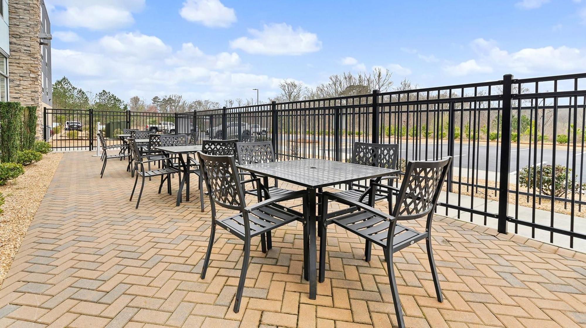 Holiday Inn Express & Suites Macon North By Ihg Εξωτερικό φωτογραφία